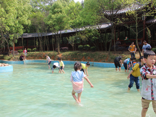 溆浦湘楚木作古建工程有限公司,土家吊腳樓,侗鄉(xiāng)鼓樓,侗鄉(xiāng)風(fēng)雨樓哪里好